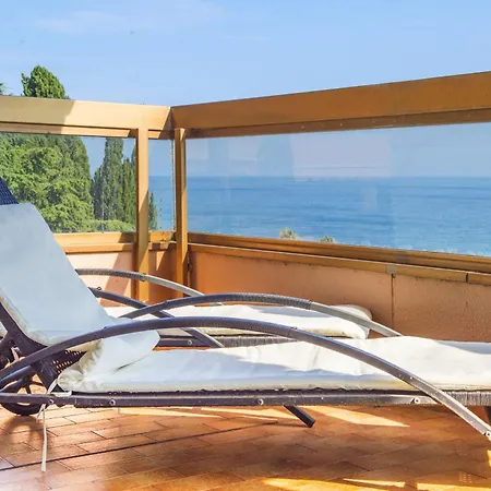 Appartement La Cuse Vue Imprenable, Calme, Parking